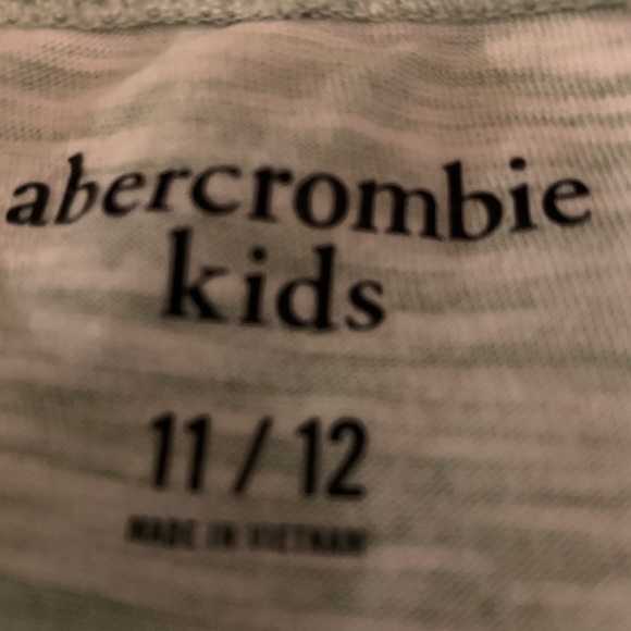 Abercrombie kids cute short sleeve shirt - Picture 3 of 3